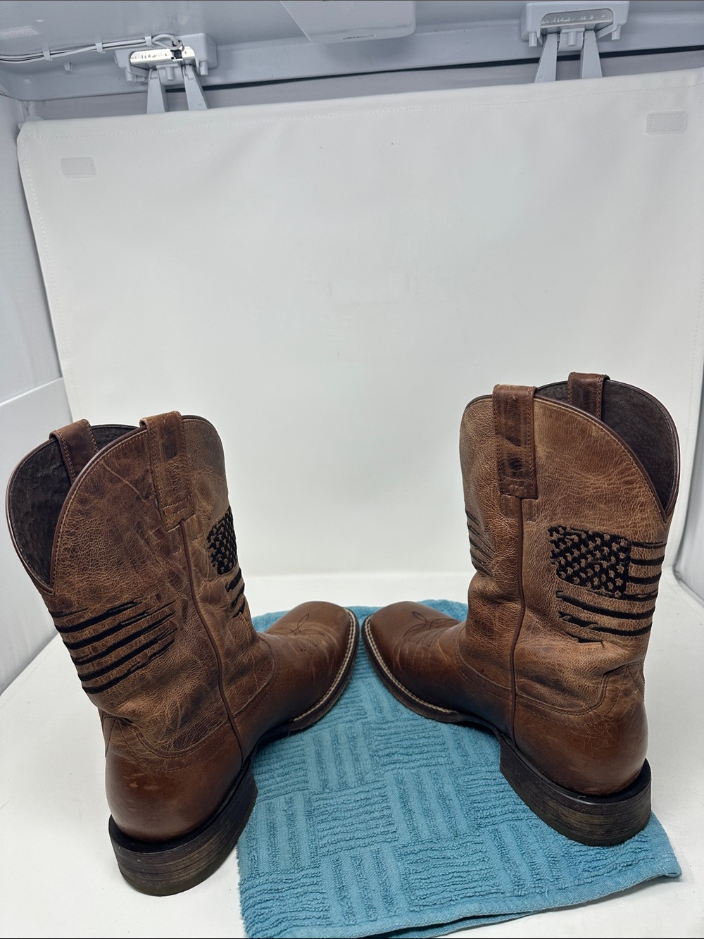 Ariat Boots Size 9D - Picture 4 of 8